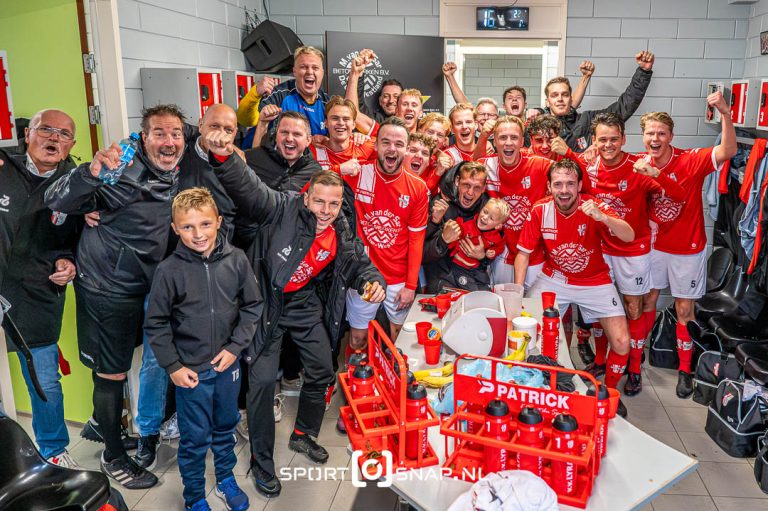 20251004_FVDL-Sportsnap.nl_Voetbal-VV LYRA - Ariston '80_7274-2